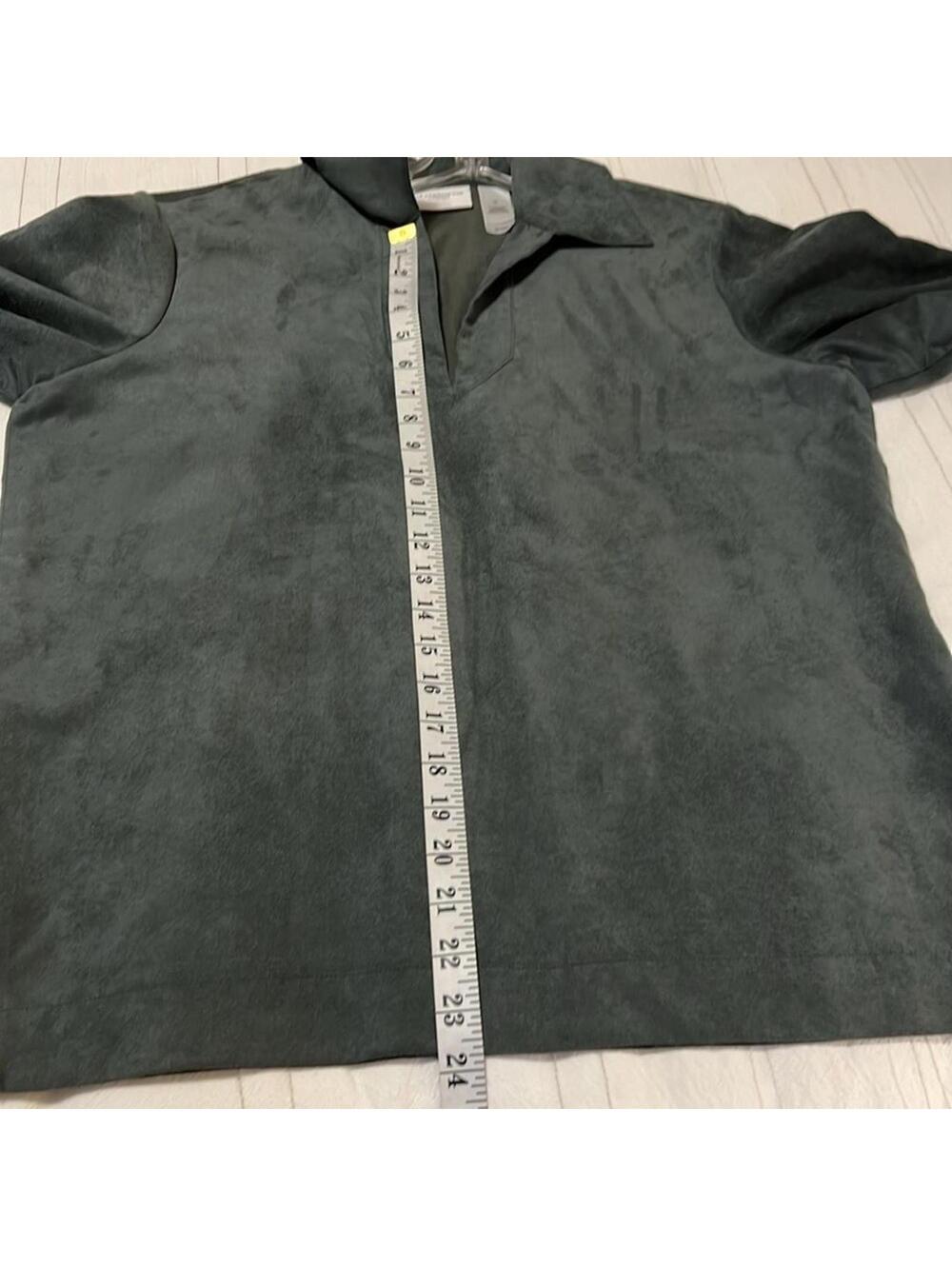 Liz Claiborne Micro Suede Tunic Blouse Women's M 3/4 Sleeve Soft Career Top - Picture 4 of 6